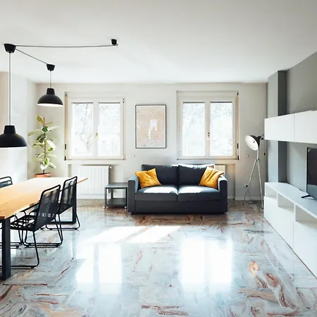 - Modern Apartment *